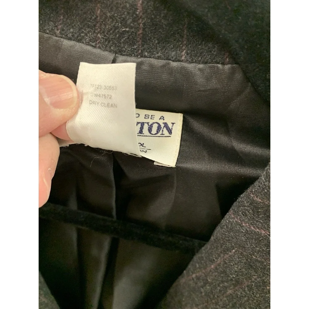 Vintage Pendleton Woman's Size 6 100% Virgin‎ Wool Gray Pinstripe Blazer Jacket
